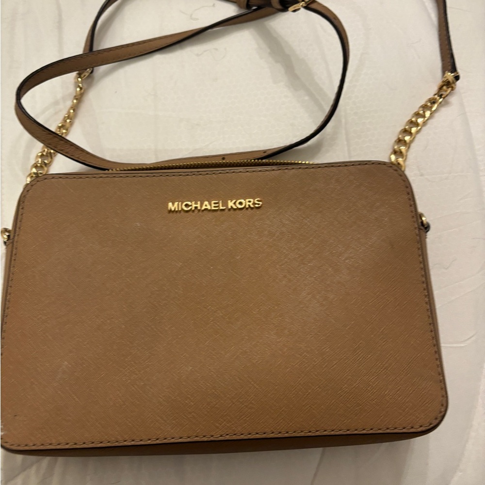 Michael Kors tan purse
